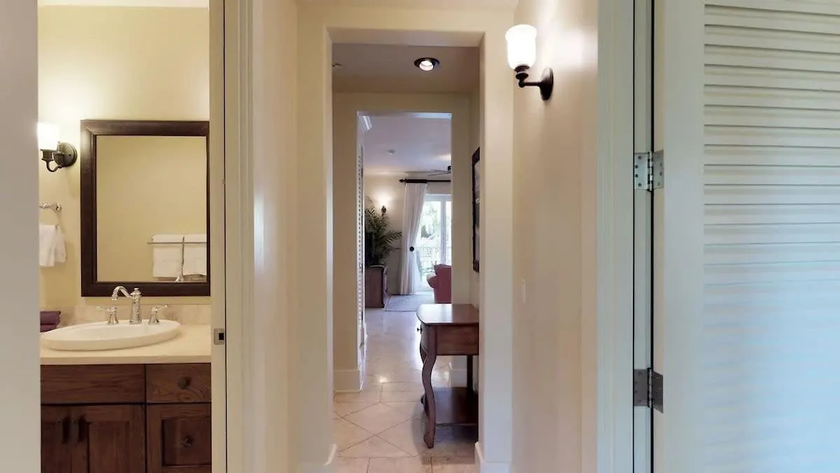 Fabulous Villa Sleeps 6 Short Walk To Poipu Brennecke And Shipwreck Beach Koloa