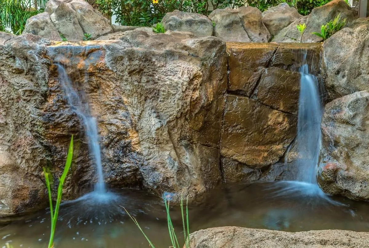 Fabulous Villa Sleeps 6 Short Walk To Poipu Brennecke And Shipwreck Beach Koloa United States